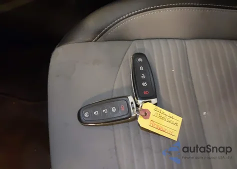 2019 Ford Escape Se z USA, uszkodzony, nr VIN 1FMCU9GD5KUB56248